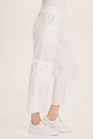 XCVI Wearables Femke Stretch Poplin Cargo Crop  in White
