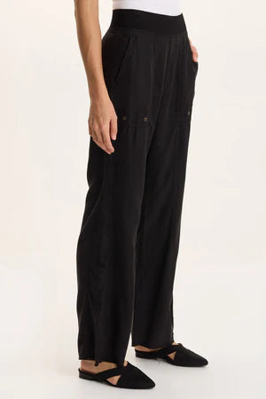 XCVI Schyler Soft Twill Wide-Leg Trouser  in Black