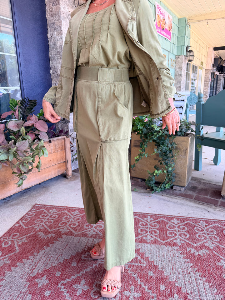 XCVI Wearables Emerie Linen Inverted Box Pleat Skirt  in Garnish Pigment