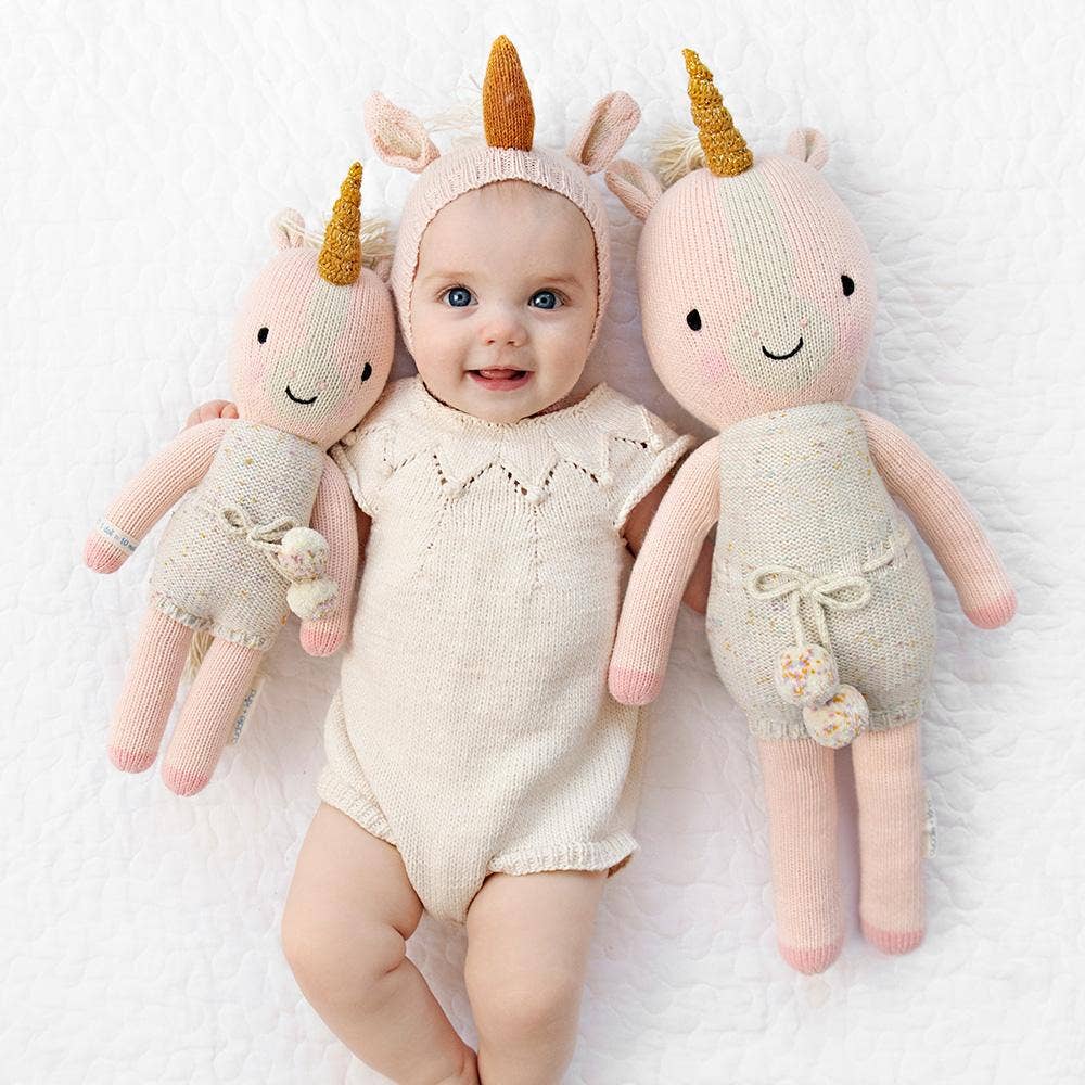 Cuddle+Kind Ella the unicorn, gives 10 meals